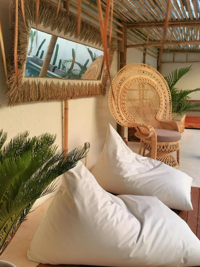 Villa Anoli - 3 Chambres - Centre De Seminyak