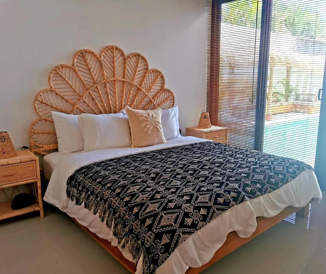Villa Anoli - 3 Chambres - Centre De Seminyak Indonesia