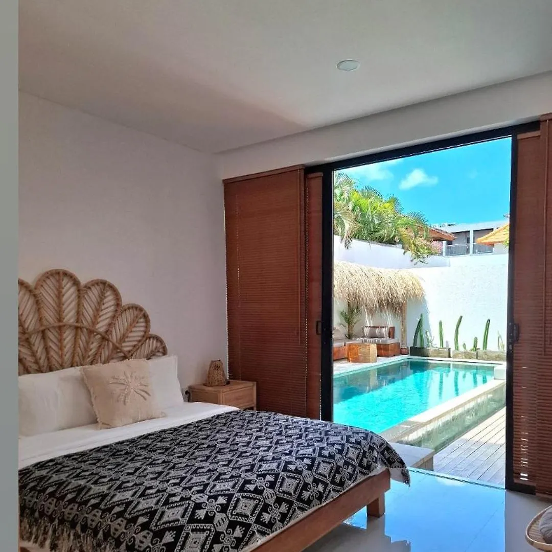 Villa Anoli - 3 Chambres - Centre De Seminyak